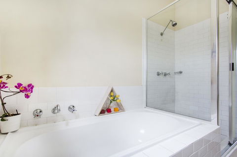 Sydney Harbour Bed And Breakfast - Accommodation Resorts 23