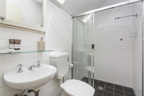 Sydney Harbour Bed And Breakfast - Accommodation Resorts 35