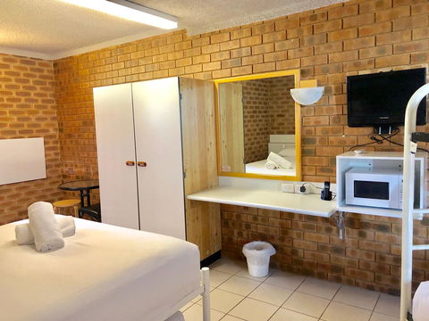 Marco Polo Motor Inn Sydney - Accommodation Resorts 15