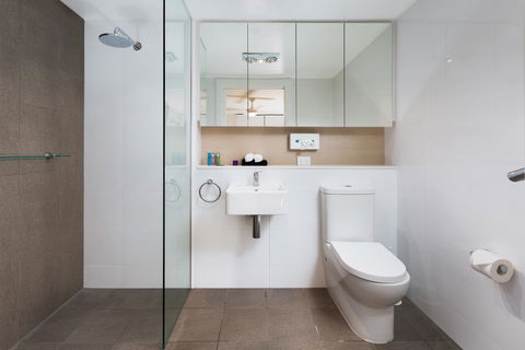 Hamilton Executive Apartments - Accommodation Resorts 19