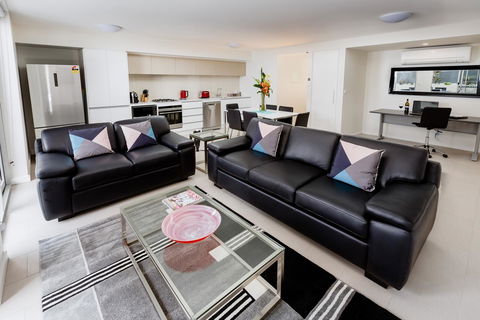 Hamilton Executive Apartments - Accommodation Resorts 35