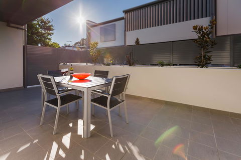 Hamilton Executive Apartments - Accommodation Resorts 27