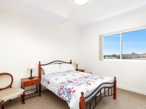 Regatta 13 - Accommodation Resorts 4