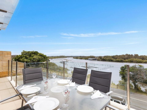 Regatta 13 - Accommodation Resorts 0