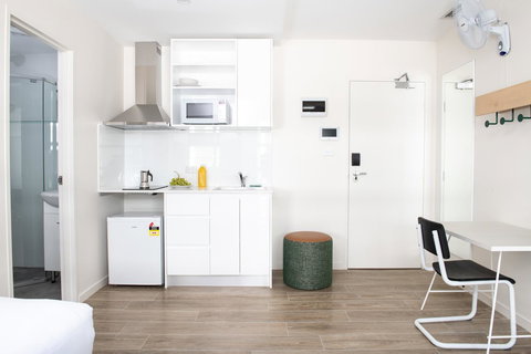 UKO Stanmore - Accommodation Resorts 4