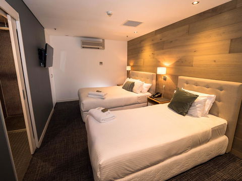 Crown Hotel Surry Hills - Accommodation Resorts 10