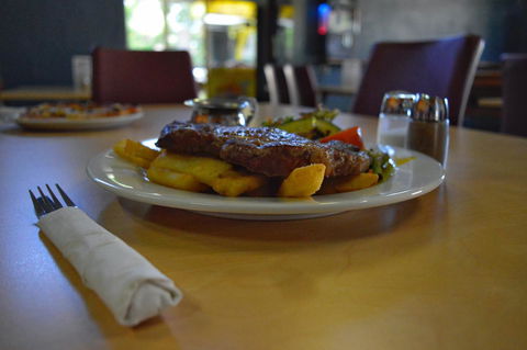 Brolga Hotel Motel - Coleambally - Accommodation Resorts 24