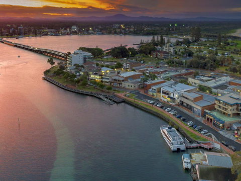 Centrepoint 10 - Accommodation Resorts 5