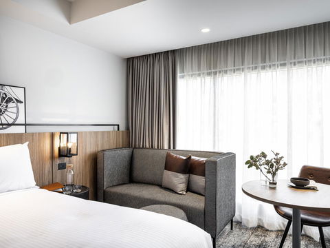 Mercure Sydney Rouse Hill - Accommodation Resorts 13