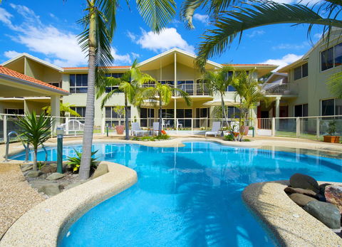 Marty's @ Little Beach - Accommodation Resorts 31