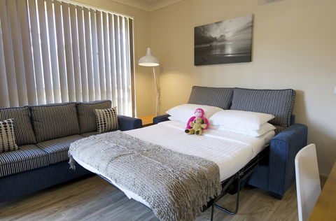 Marty's @ Little Beach - Accommodation Resorts 16