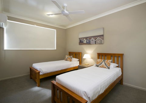 Marty's @ Little Beach - Accommodation Resorts 7