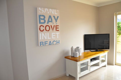 Marty's @ Little Beach - Accommodation Resorts 29