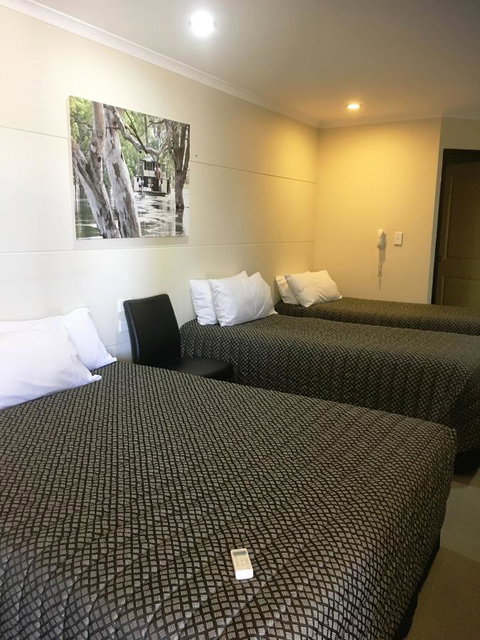 Balranald Club Motel - Accommodation Resorts 16