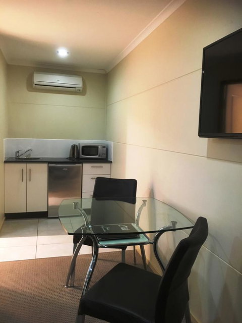 Balranald Club Motel - Accommodation Resorts 9