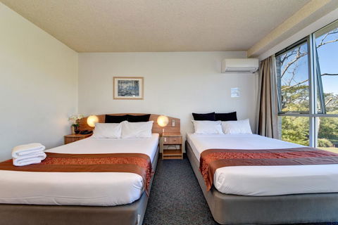 The Select Inn Ryde - Accommodation Resorts 8