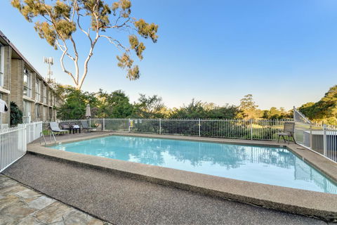 The Select Inn Ryde - Accommodation Resorts 1