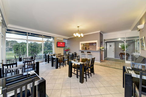 The Select Inn Ryde - Accommodation Resorts 17