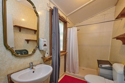 Arts Factory By Nomads - Accommodation Resorts 8