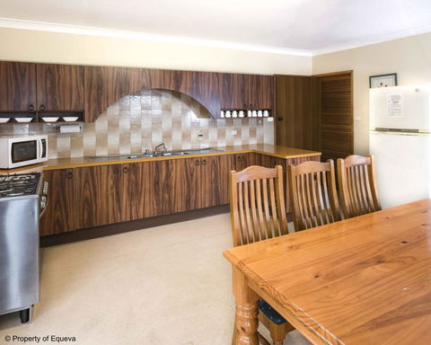 Villa Blue - Accommodation Resorts 10