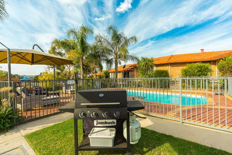 Hume Country Motor Inn - Accommodation Resorts 2