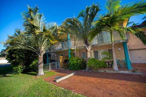 Beaches Serviced Apartments - Accommodation Resorts 1