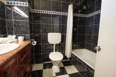 Elkira Court Motel - Accommodation Resorts 15