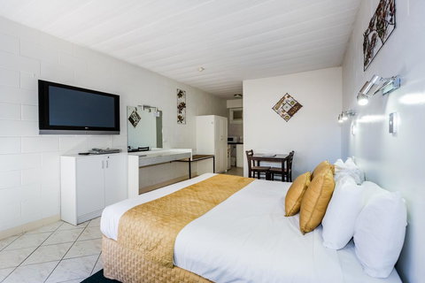 Elkira Court Motel - Accommodation Resorts 8