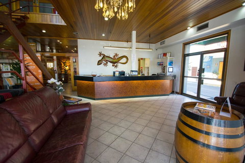 Elkira Court Motel - Accommodation Resorts 9