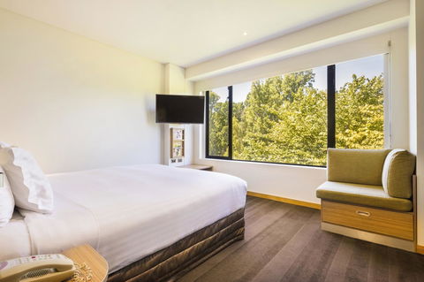 Crowne Plaza Canberra, An IHG Hotel - Accommodation Resorts 30