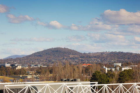 Crowne Plaza Canberra, An IHG Hotel - Accommodation Resorts 16