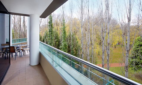 Crowne Plaza Canberra, An IHG Hotel - Accommodation Resorts 12