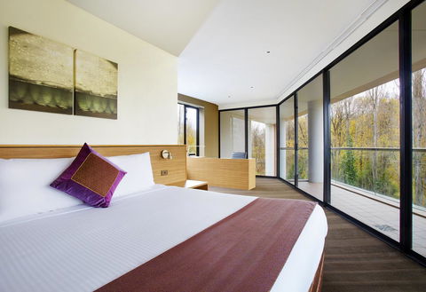 Crowne Plaza Canberra, An IHG Hotel - Accommodation Resorts 43