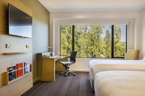 Crowne Plaza Canberra, An IHG Hotel - Accommodation Resorts 22