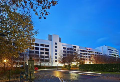 Crowne Plaza Canberra, An IHG Hotel - Accommodation Resorts 1