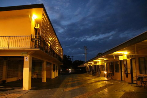 Bourbong St Motel - Accommodation Resorts 1