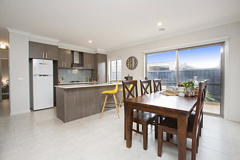 BOUTIQUE STAYS - Carinya - Accommodation Resorts 3