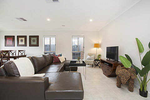 BOUTIQUE STAYS - Carinya - Accommodation Resorts 2