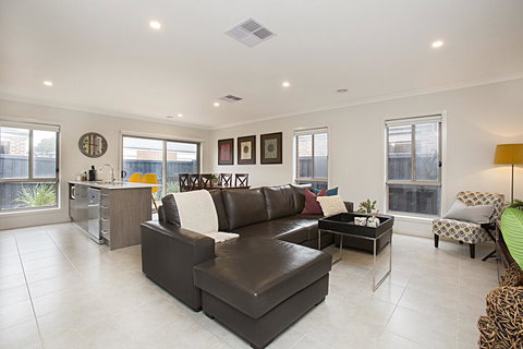 BOUTIQUE STAYS - Carinya - Accommodation Resorts 0