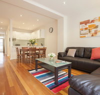 Boutique Stays - Melrose Terrace Townhouse in North Melbourne - Accommodation Resorts