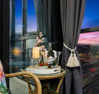 Braddon Penthouse Top Location Netflix WiFi Views - Accommodation Resorts