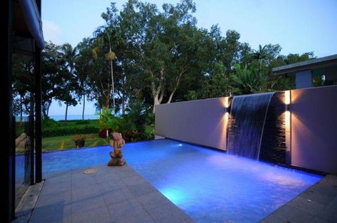 Bramston Beach - Luxury Holiday House - Accommodation Resorts 3