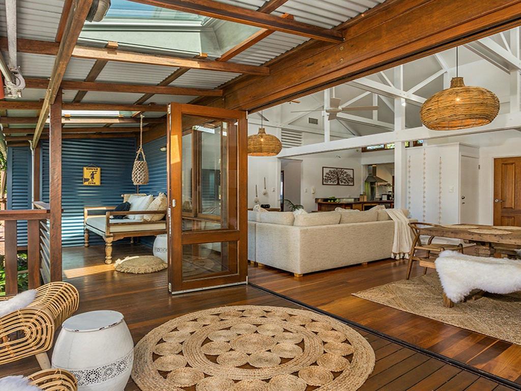 Suffolk Park NSW Accommodation Resorts