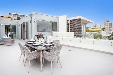 BREAM PENTHOUSE (672I) - Accommodation Resorts 2