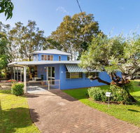 Bribie Beach House Waterfront directly across the road - Solander Esp Banksia Beach - Accommodation Resorts