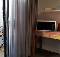 Brightwater Room for Rent on the Sunshine Coast - Accommodation Resorts