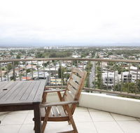 Broadwater Shores Waterfront Apartments