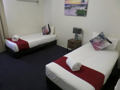 Burke & Wills Mt Isa - Accommodation Resorts 2