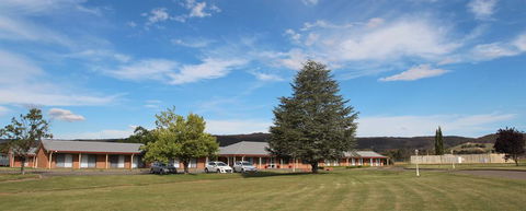 Bushman's Motor Inn - Accommodation Resorts 0