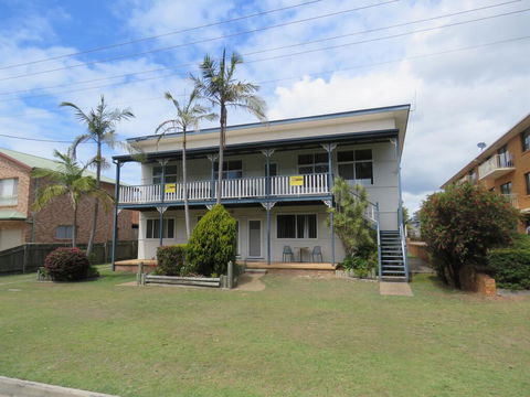 Cabenay 3 - VIEWS ACROSS THE PARK - Accommodation Resorts 1